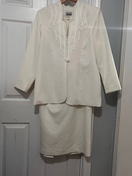 Harmony Design Dresses & Skirts - Hazel Cream Pencil Skirt Suit - Elegant Women's Two-Piece